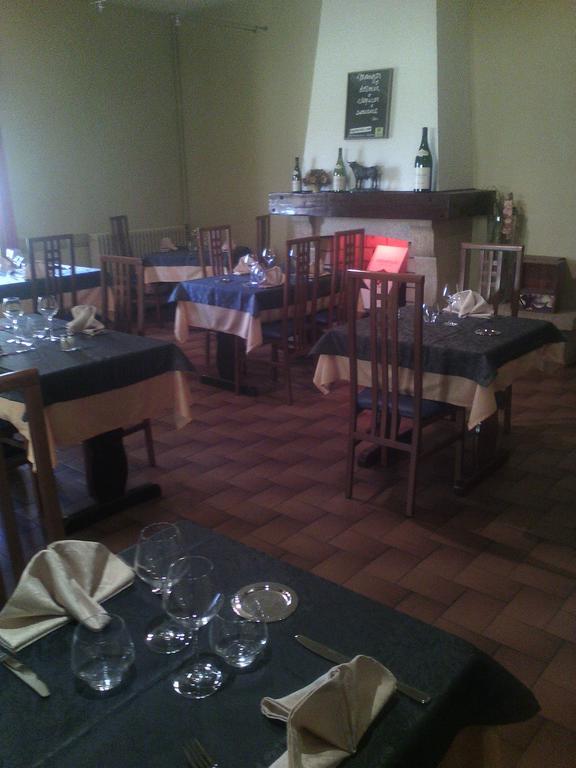 Logis Hotel Des Voyageurs Restaurant La Bonne Tabl'Hay Livron sur Drome Bagian luar foto