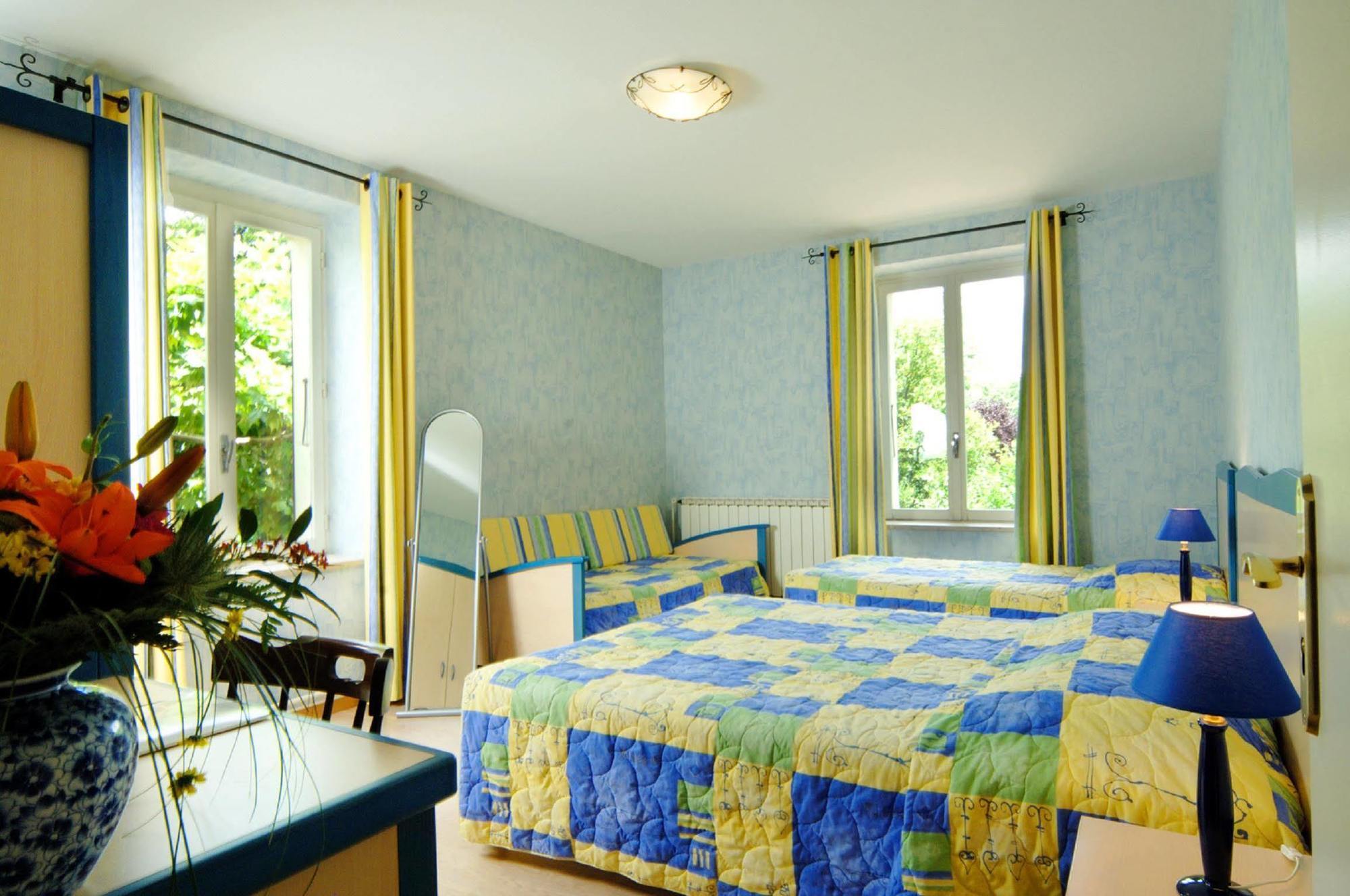 Logis Hotel Des Voyageurs Restaurant La Bonne Tabl'Hay Livron sur Drome Bagian luar foto